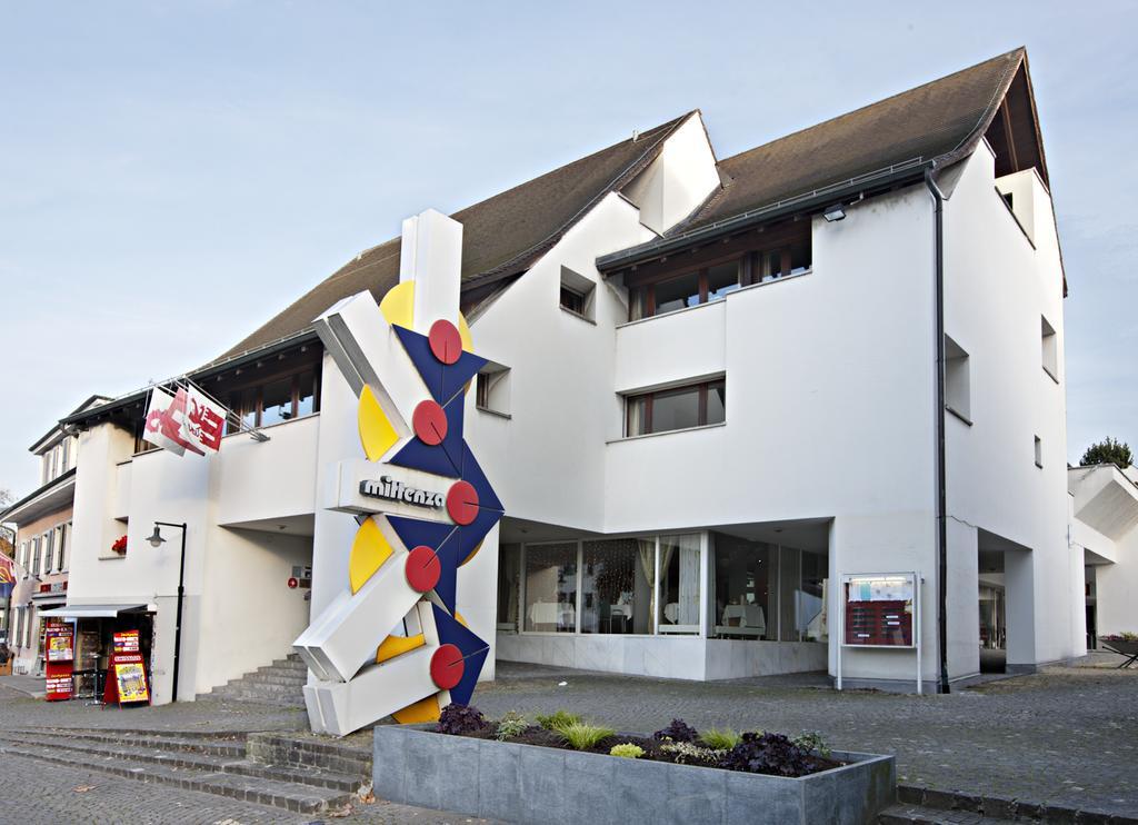 Mittenza Muttenz Exterior foto